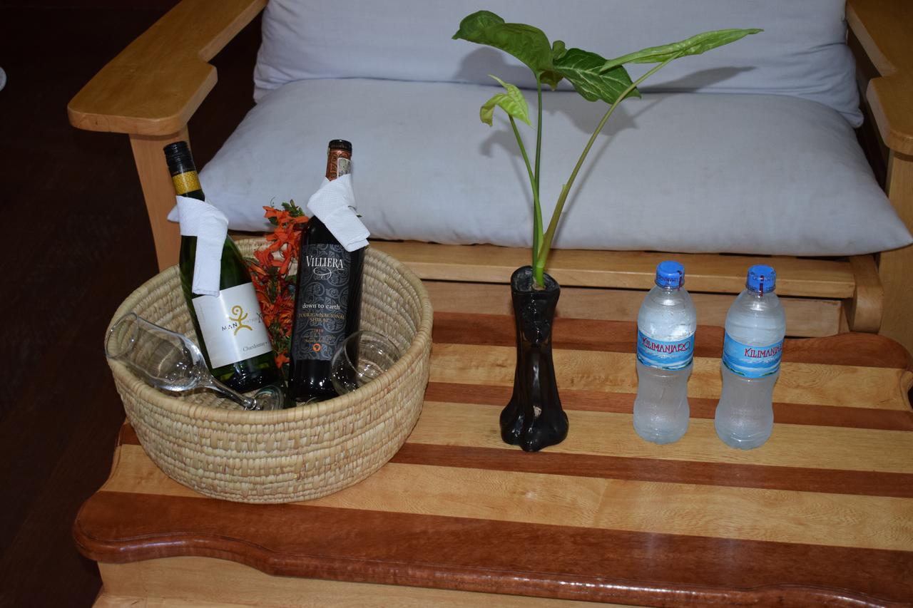 קראטו Ngorongoro Lodge מראה חיצוני תמונה