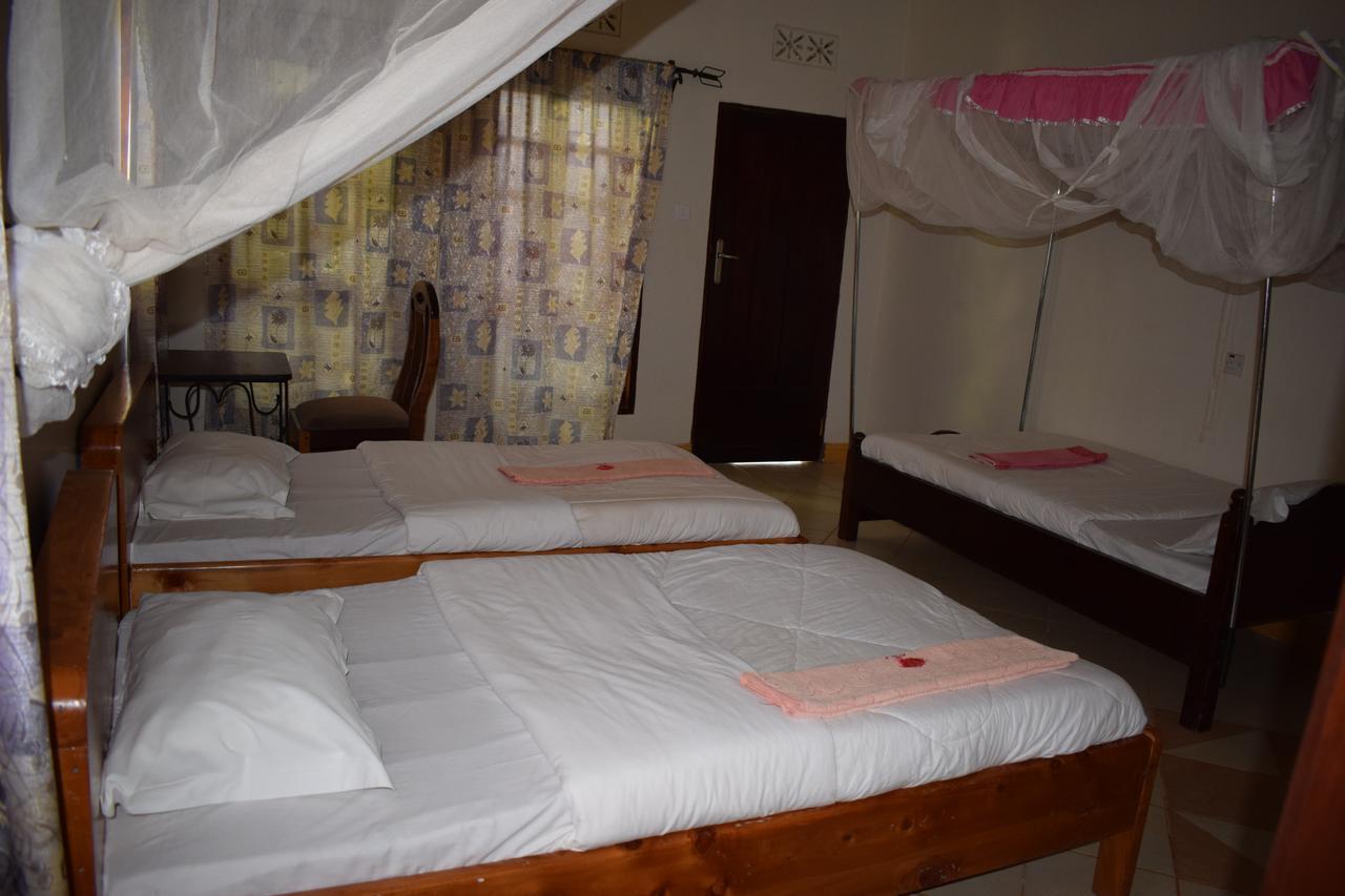 קראטו Ngorongoro Lodge מראה חיצוני תמונה