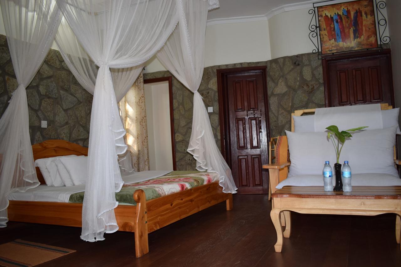 קראטו Ngorongoro Lodge מראה חיצוני תמונה