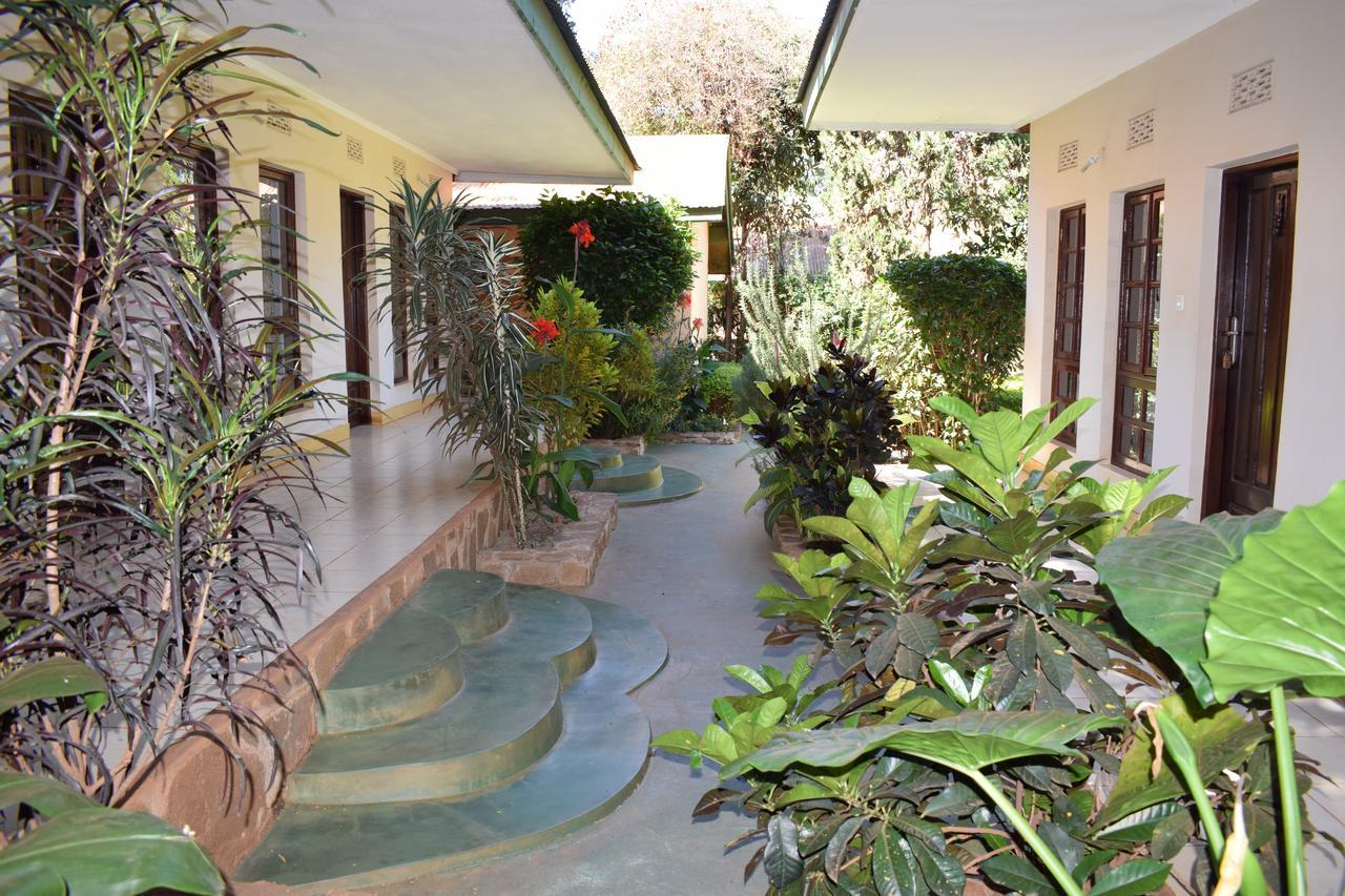 קראטו Ngorongoro Lodge מראה חיצוני תמונה