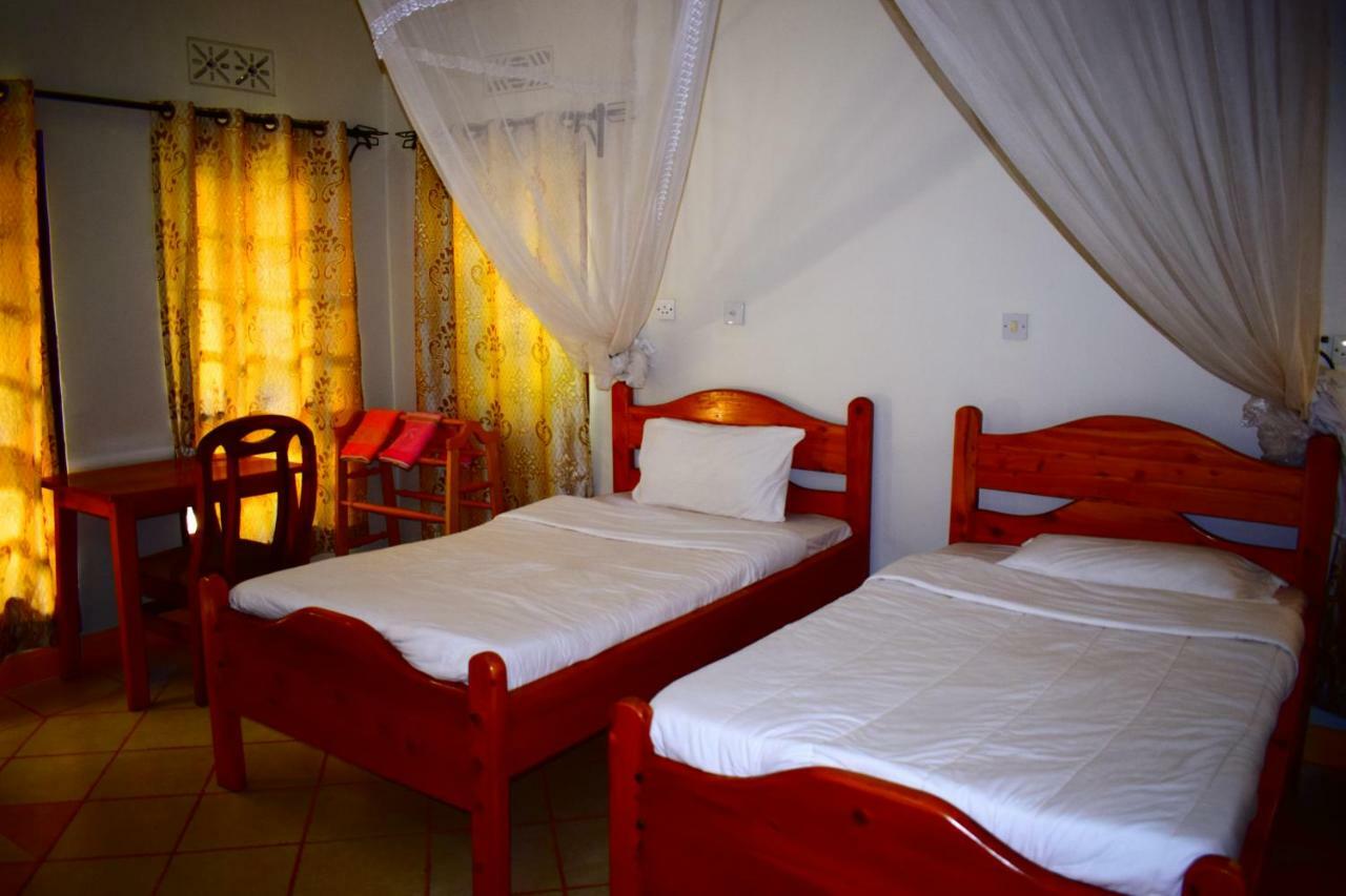 קראטו Ngorongoro Lodge מראה חיצוני תמונה