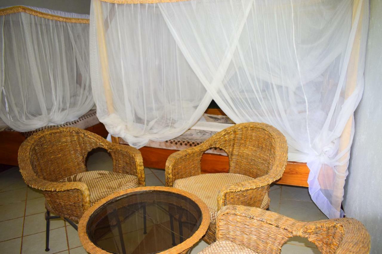 קראטו Ngorongoro Lodge מראה חיצוני תמונה