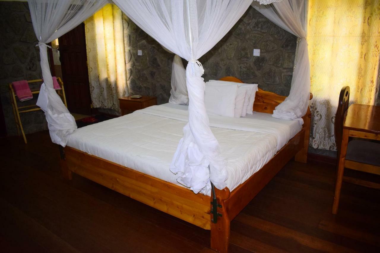 קראטו Ngorongoro Lodge מראה חיצוני תמונה