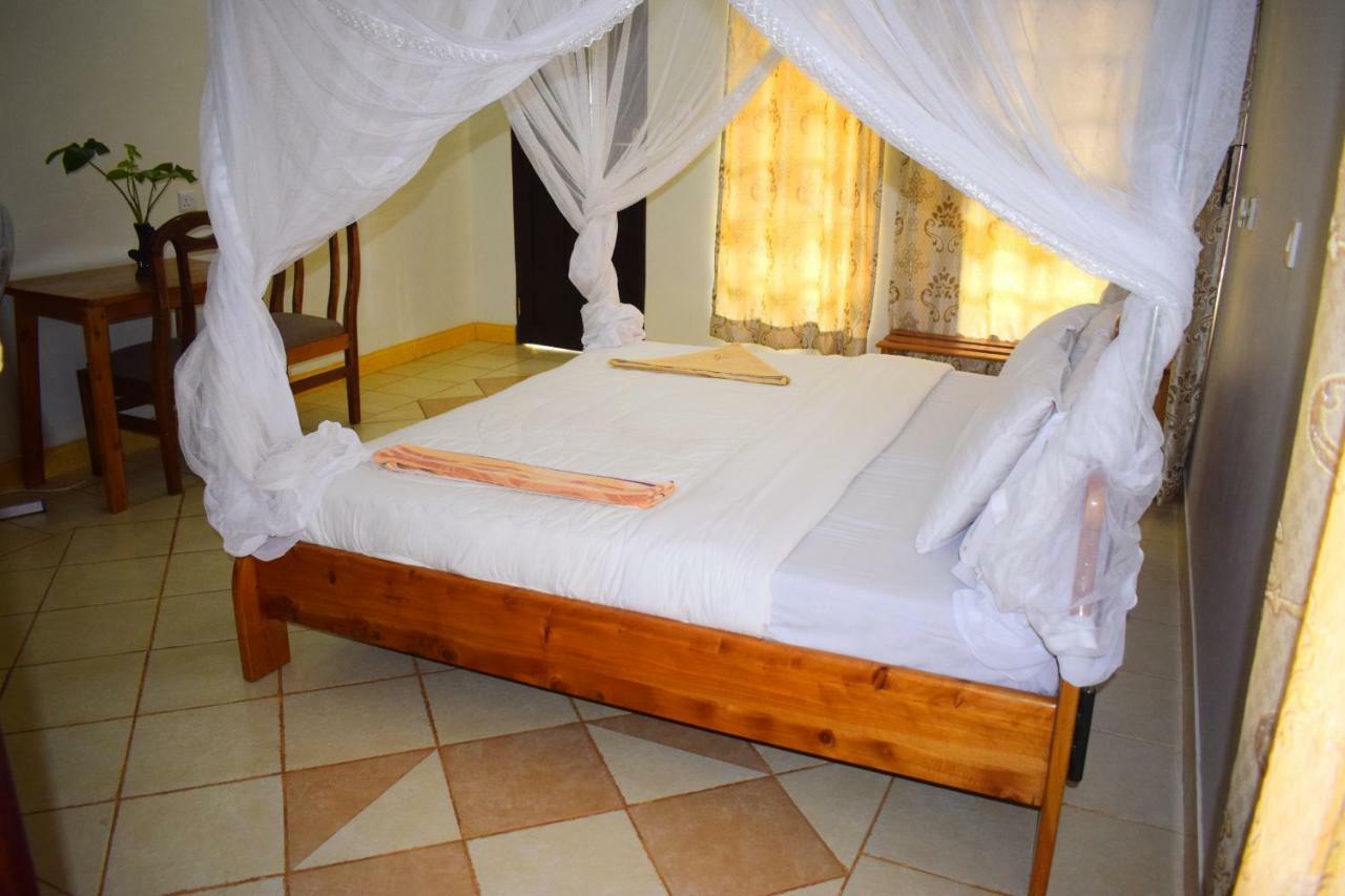 קראטו Ngorongoro Lodge מראה חיצוני תמונה
